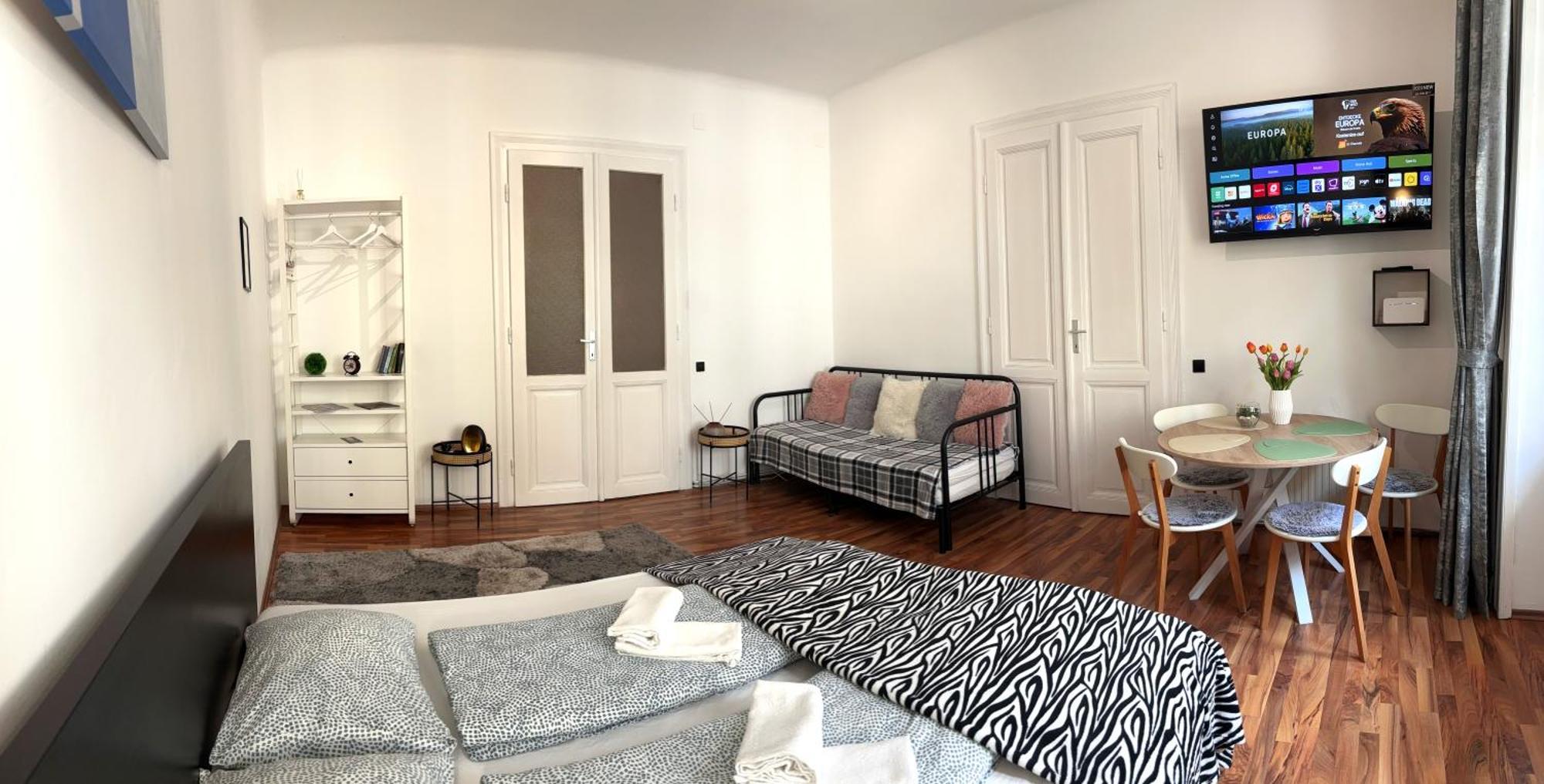 Big And Comfortable Mariahilfer Apartment Відень Екстер'єр фото